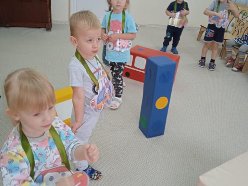 Учим правила дорожного движения!