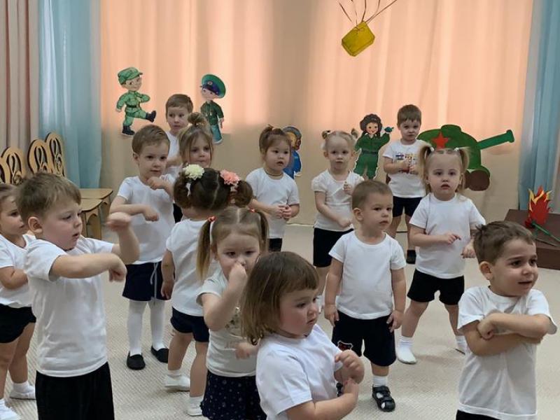 Спортивный праздник в группе "Совушки"