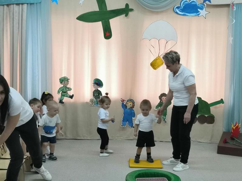 Спортивный праздник в группе "Совушки"