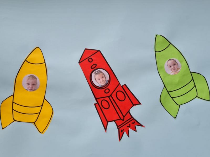 С днём авиации и космонавтики!