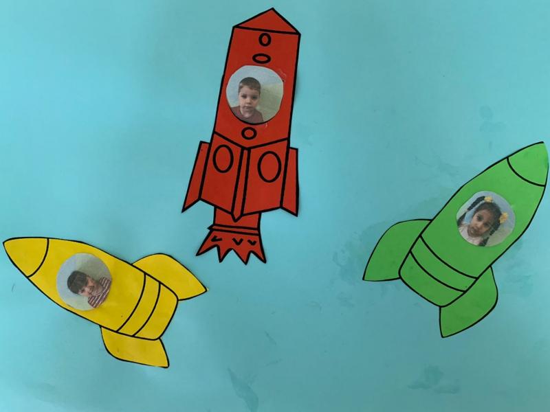 С днём авиации и космонавтики!